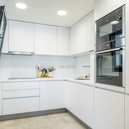 Inf26f - Modern And Bright Appartement