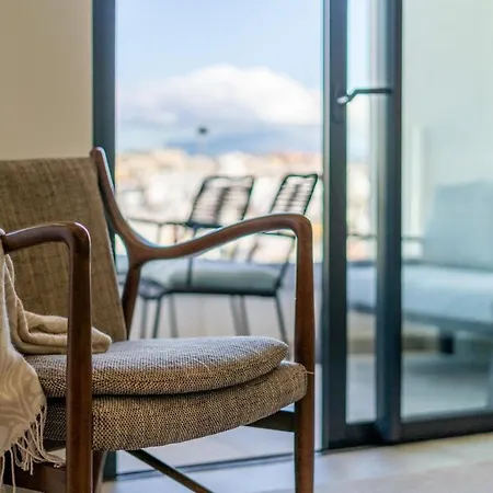 Inf2.6f - Modern And Bright Estepona